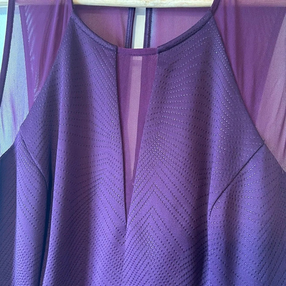 GUESS Fit & Flare Scuba Dress - Picture 4 of 6